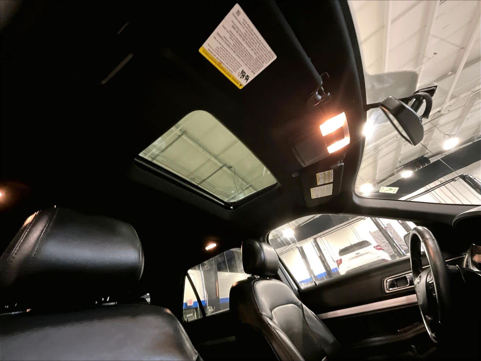 2017 Ford Explorer XLT - Photo 23