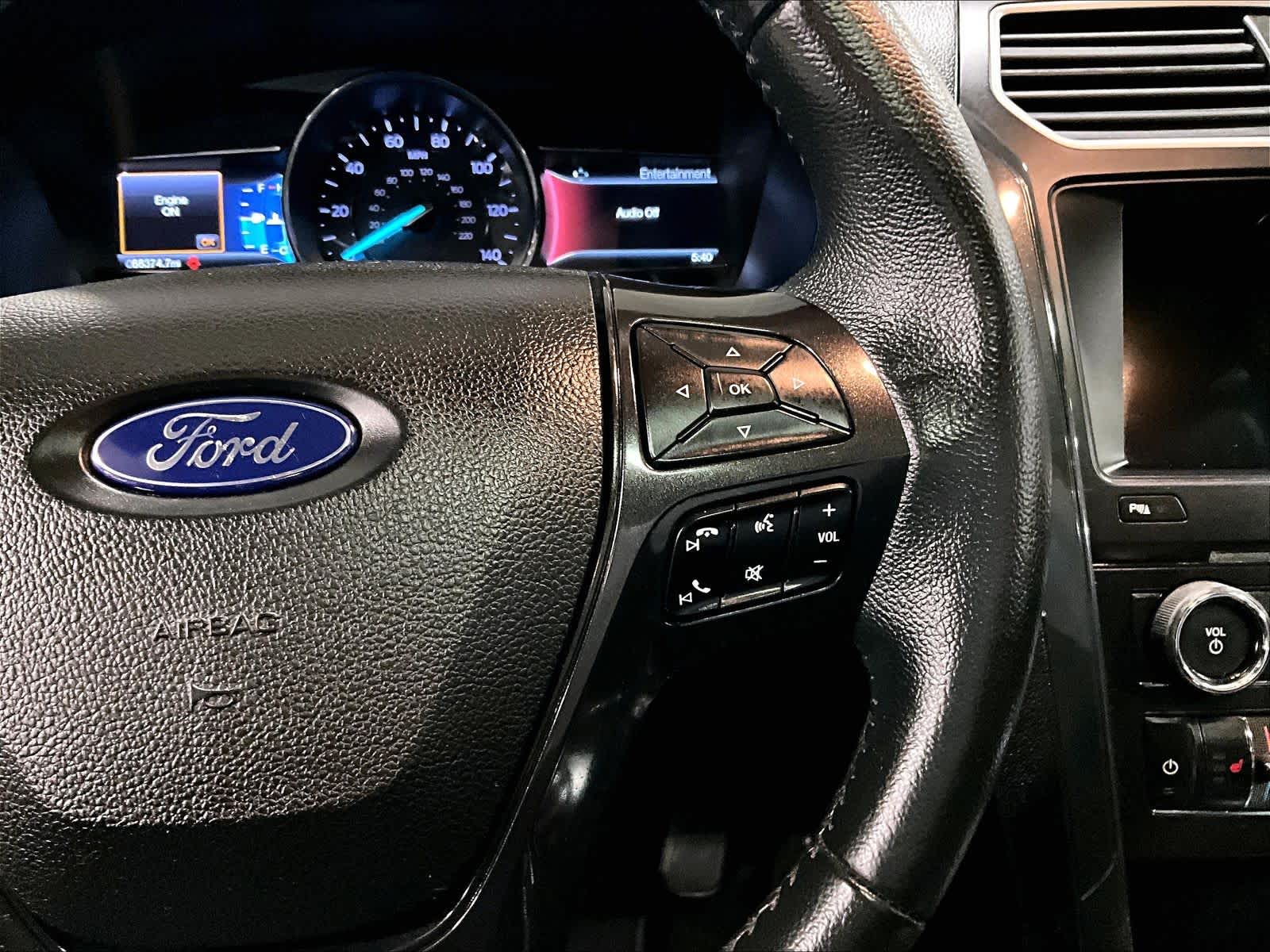 2017 Ford Explorer XLT - Photo 25