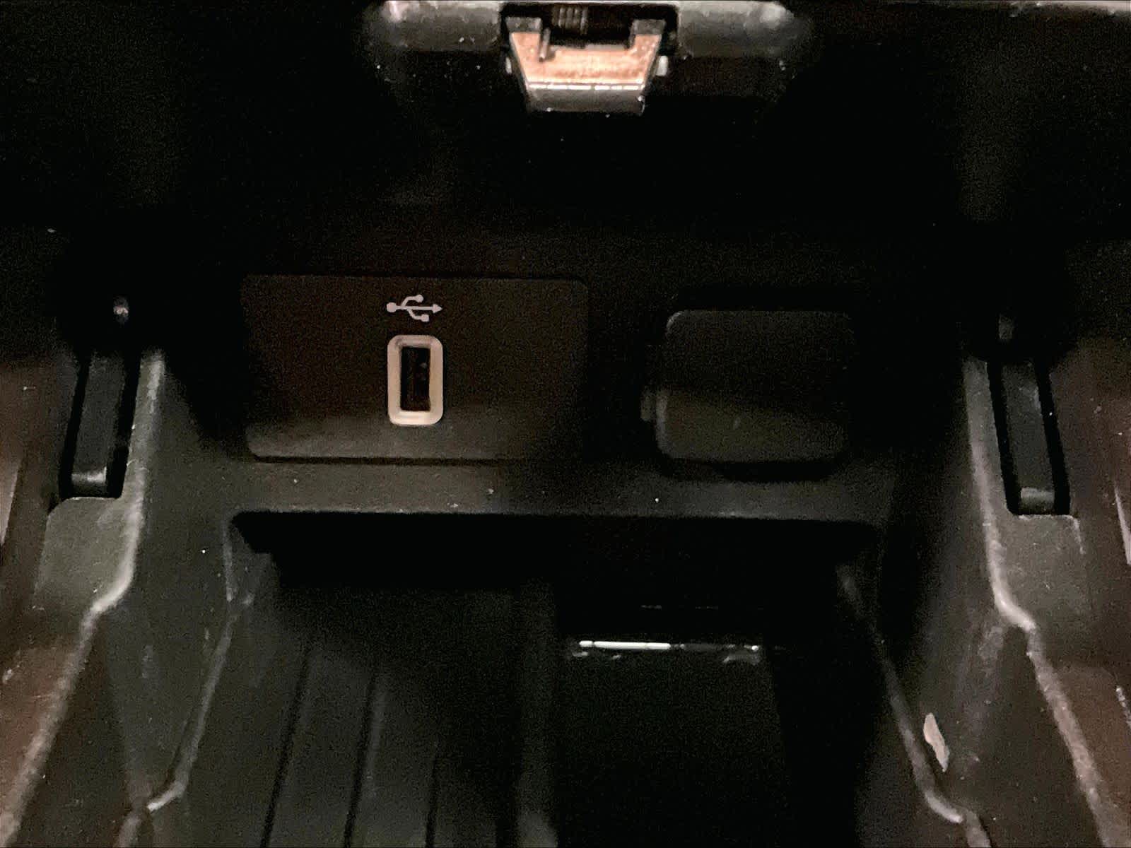 2017 Ford Explorer XLT - Photo 27