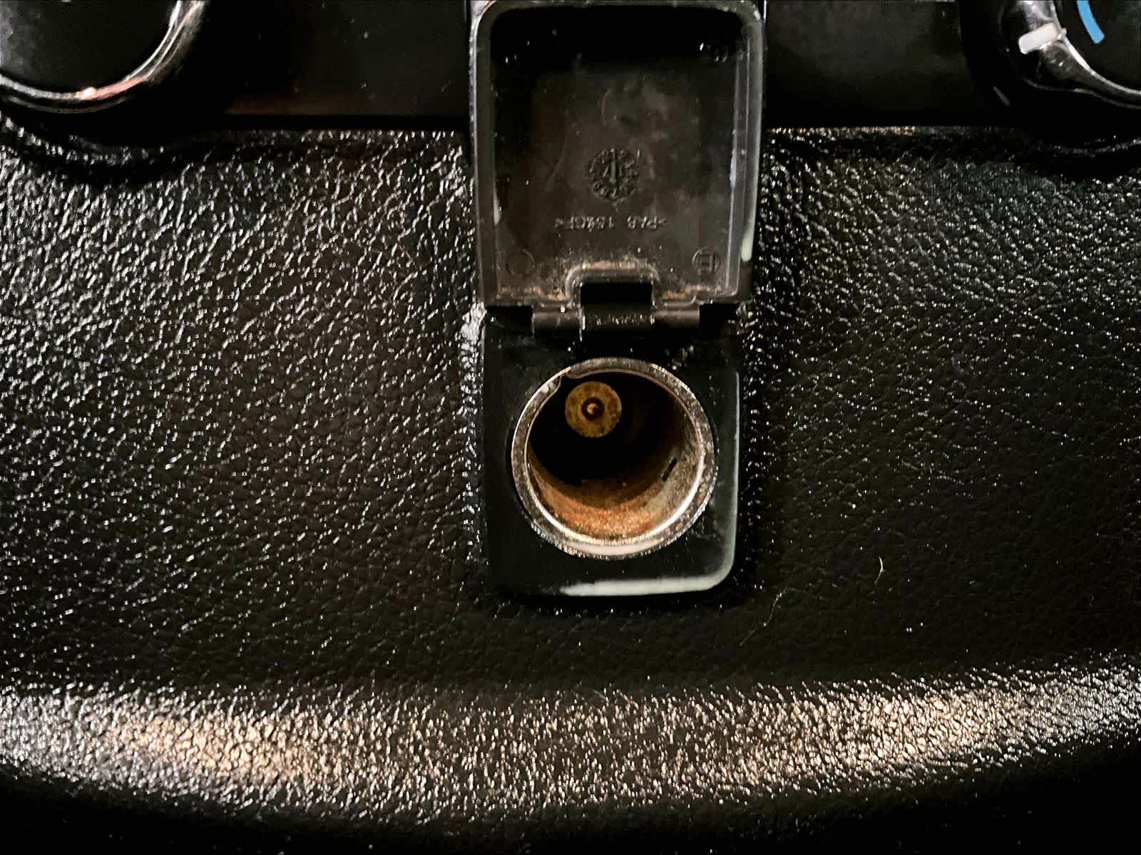 2017 Ford Explorer XLT - Photo 28