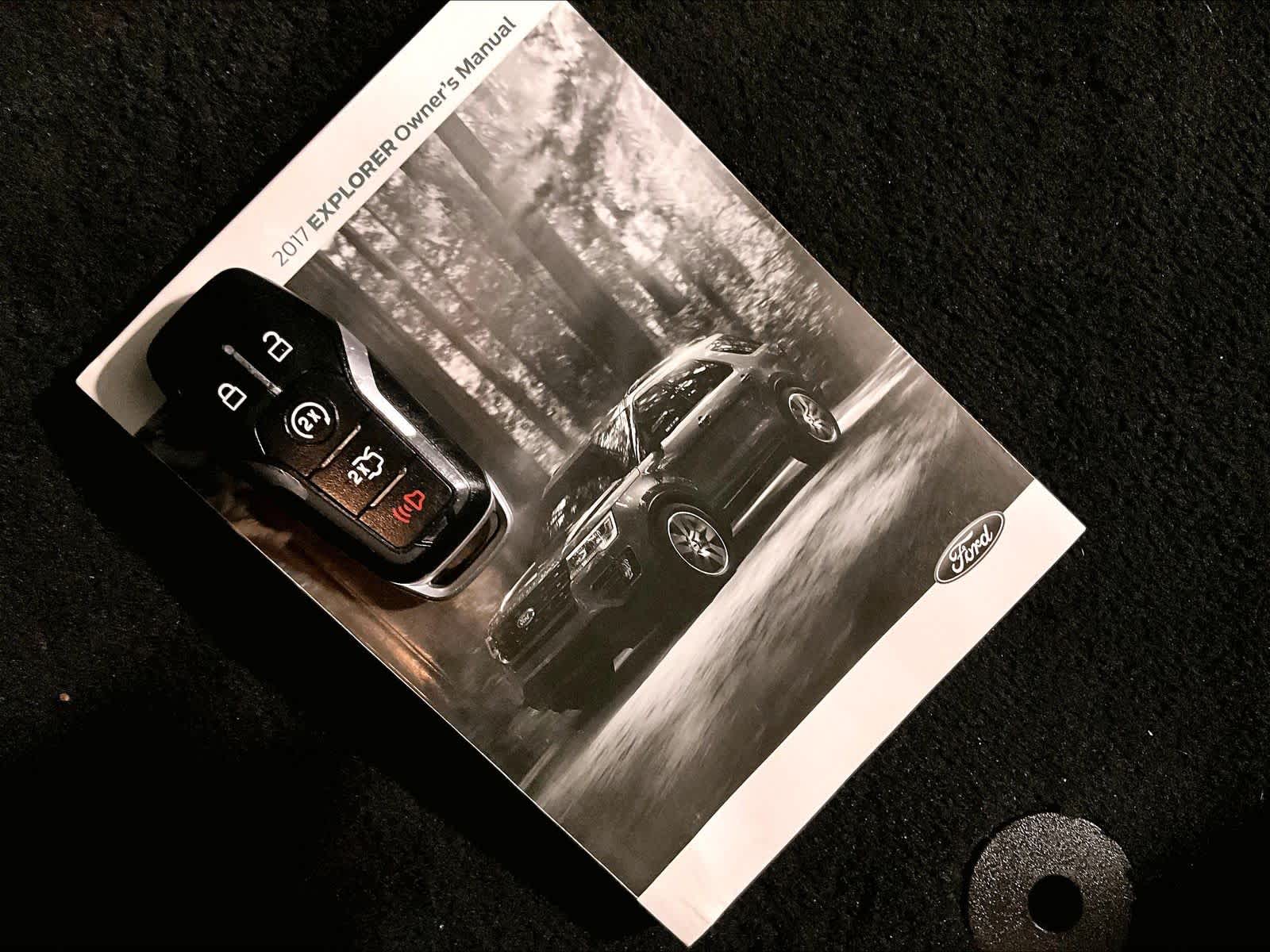 2017 Ford Explorer XLT - Photo 32