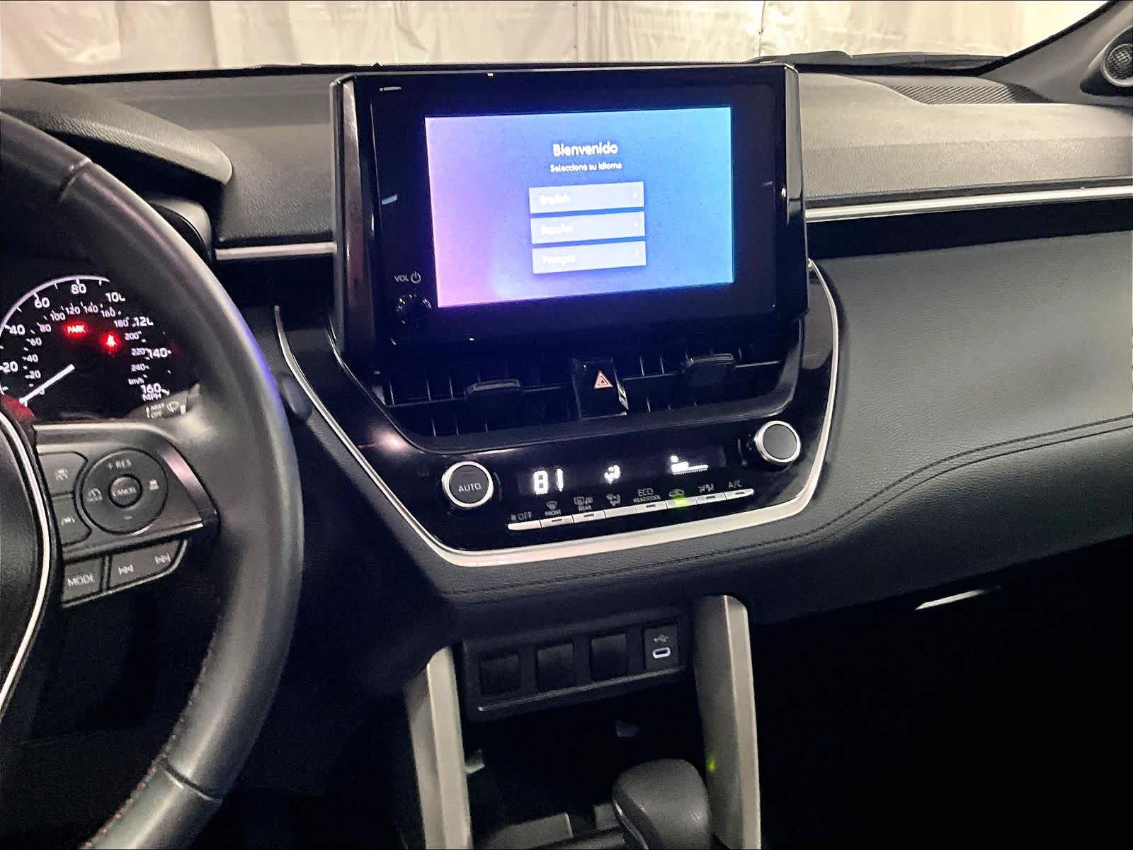 2025 Toyota Corolla Cross Hybrid Nightshade Edition - Photo 18