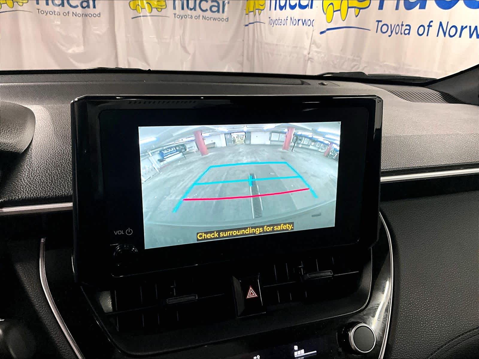 2025 Toyota Corolla Cross Hybrid Nightshade Edition - Photo 19