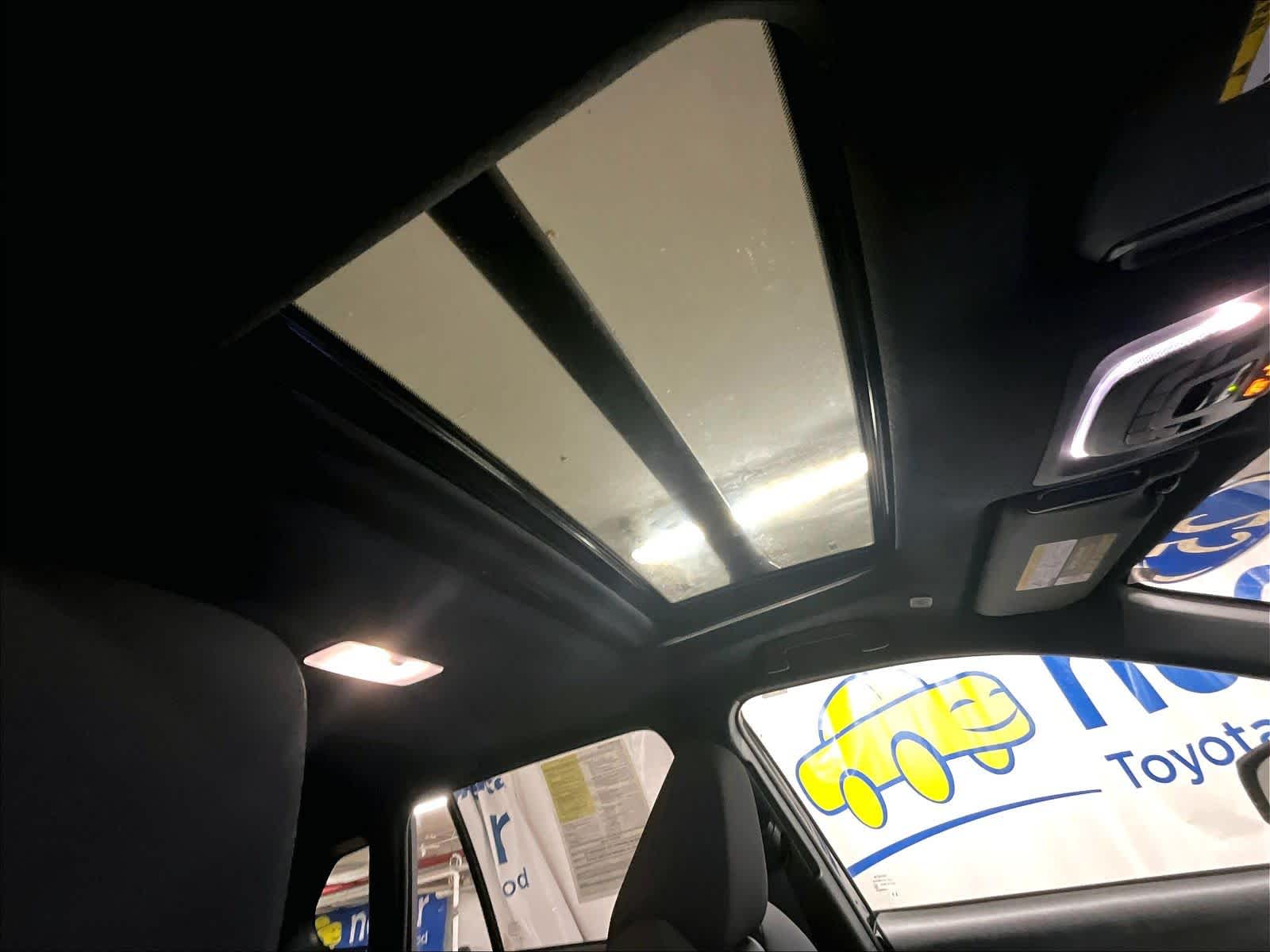 2025 Toyota Corolla Cross Hybrid Nightshade Edition - Photo 22