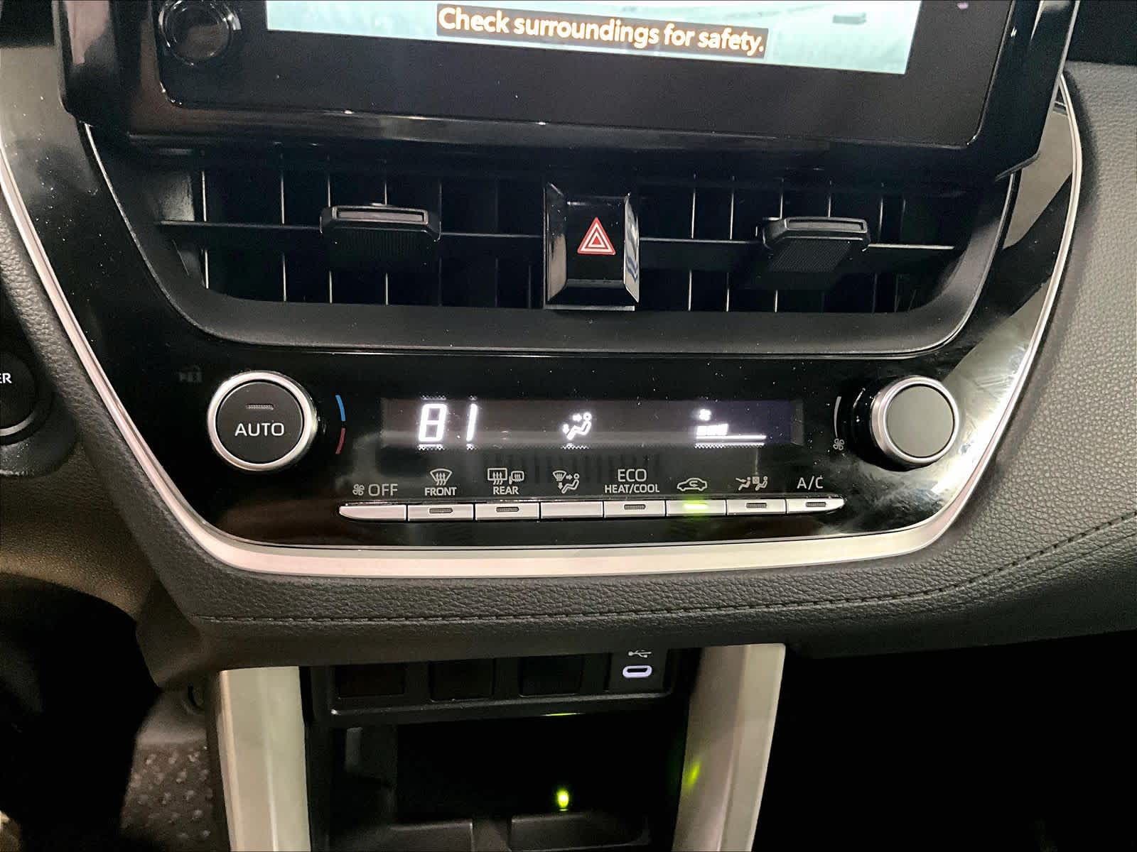 2025 Toyota Corolla Cross Hybrid Nightshade Edition - Photo 26