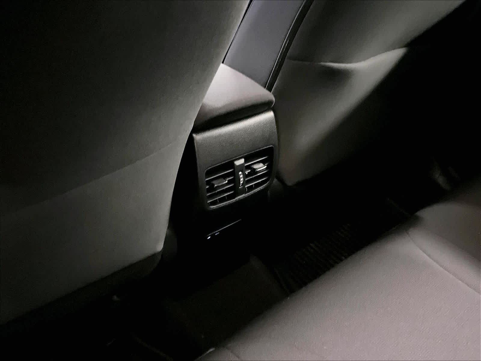 2025 Toyota Corolla Cross Hybrid Nightshade Edition - Photo 28