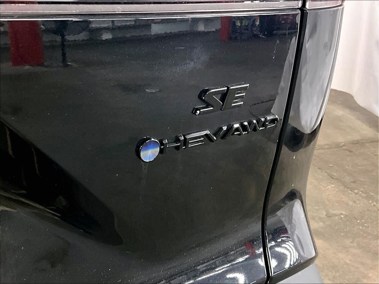 2025 Toyota Corolla Cross Hybrid Nightshade Edition - Photo 29