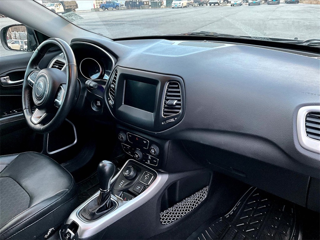 2019 Jeep Compass Latitude - Photo 14