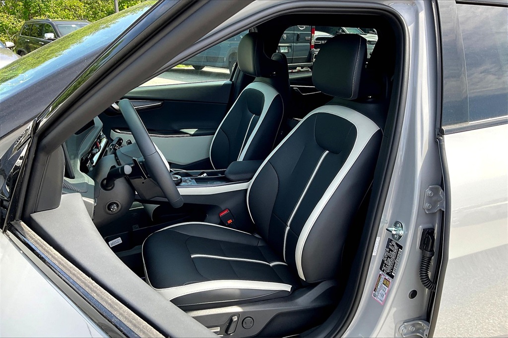 2025 Kia EV6 GT-Line - Photo 11