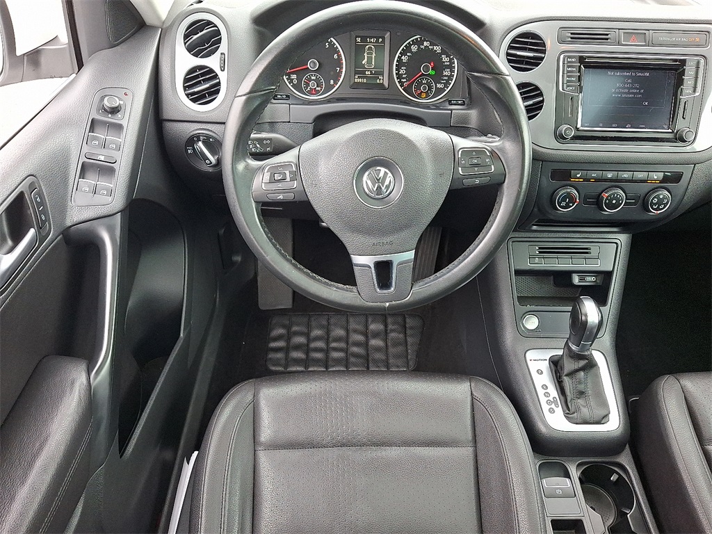 2016 Volkswagen Tiguan SE - Photo 12