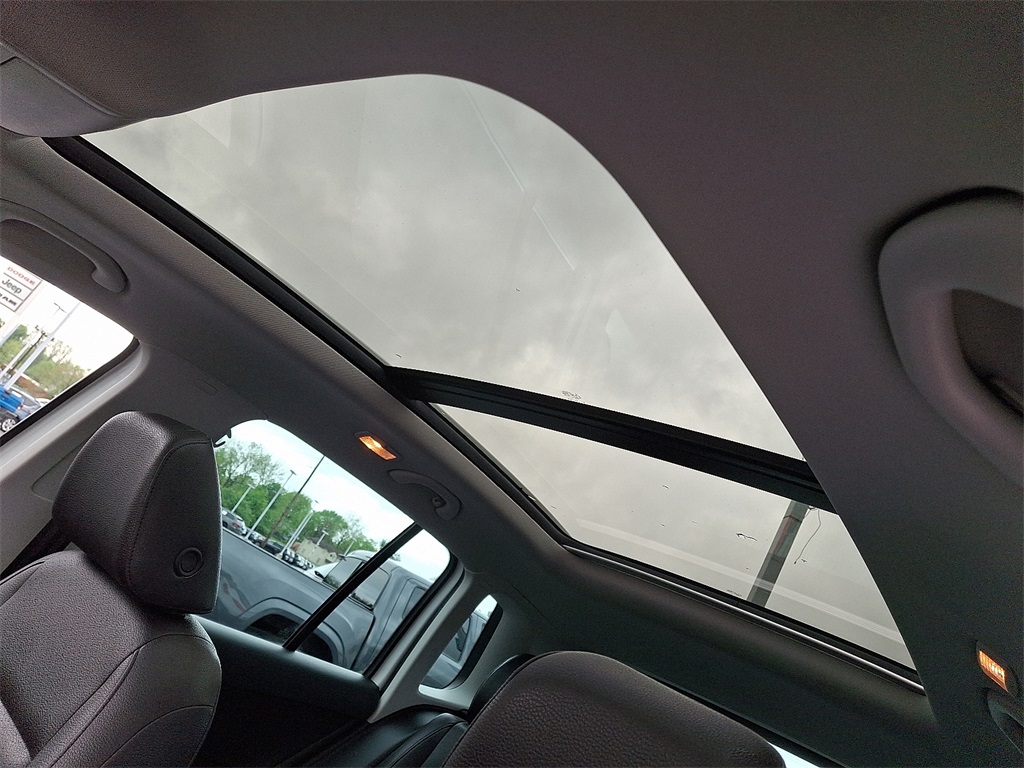 2016 Volkswagen Tiguan SE - Photo 15
