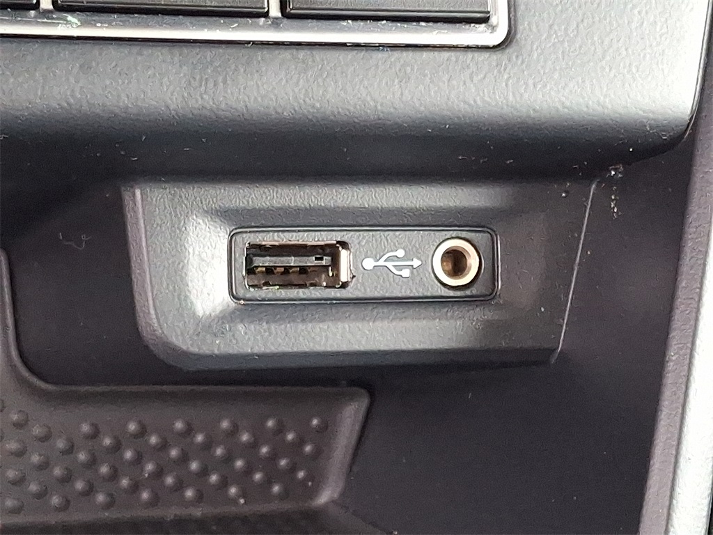 2016 Volkswagen Tiguan SE - Photo 24