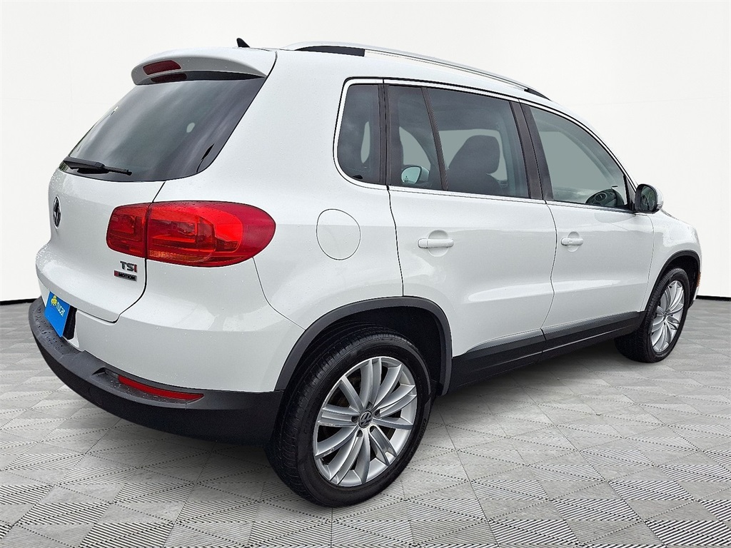 2016 Volkswagen Tiguan SE - Photo 7