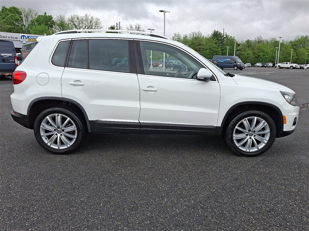2016 Volkswagen Tiguan SE - Photo 8