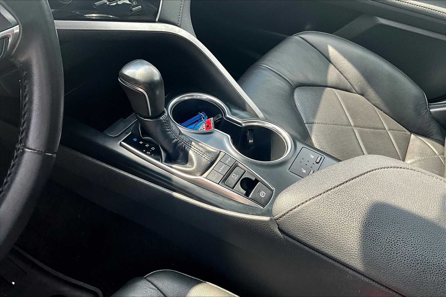 2018 Toyota Camry XLE - Photo 20