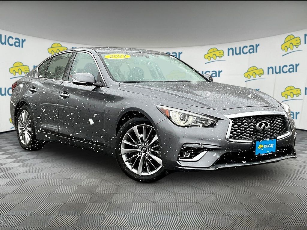 2022 INFINITI Q50 LUXE