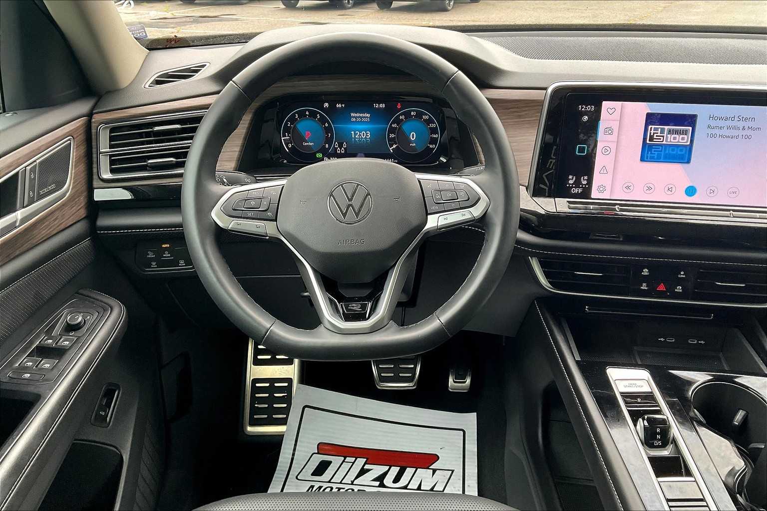 2024 Volkswagen Atlas 2.0T SEL Premium R-Line - Photo 18