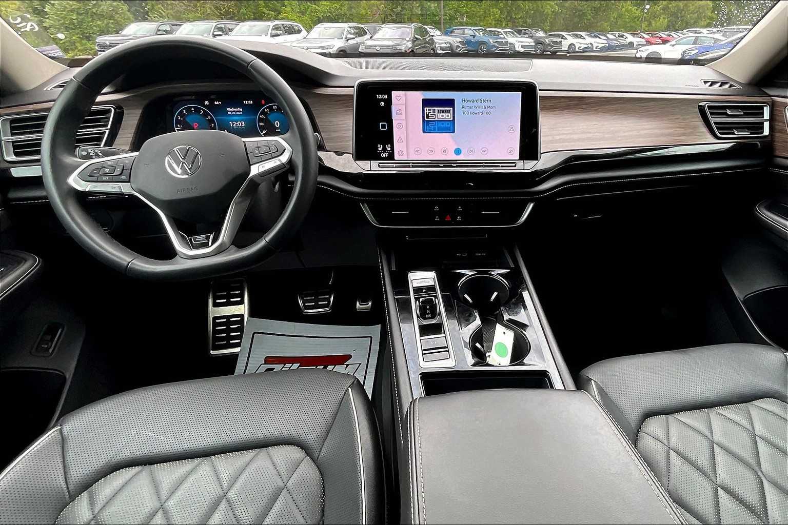 2024 Volkswagen Atlas 2.0T SEL Premium R-Line - Photo 22