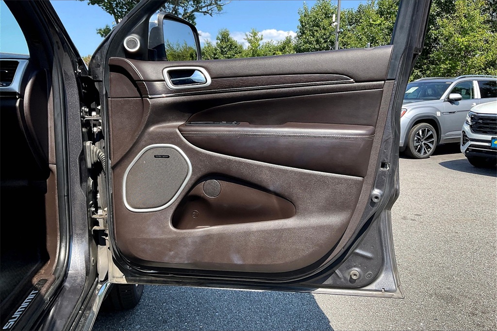 2018 Jeep Grand Cherokee Summit - Photo 11