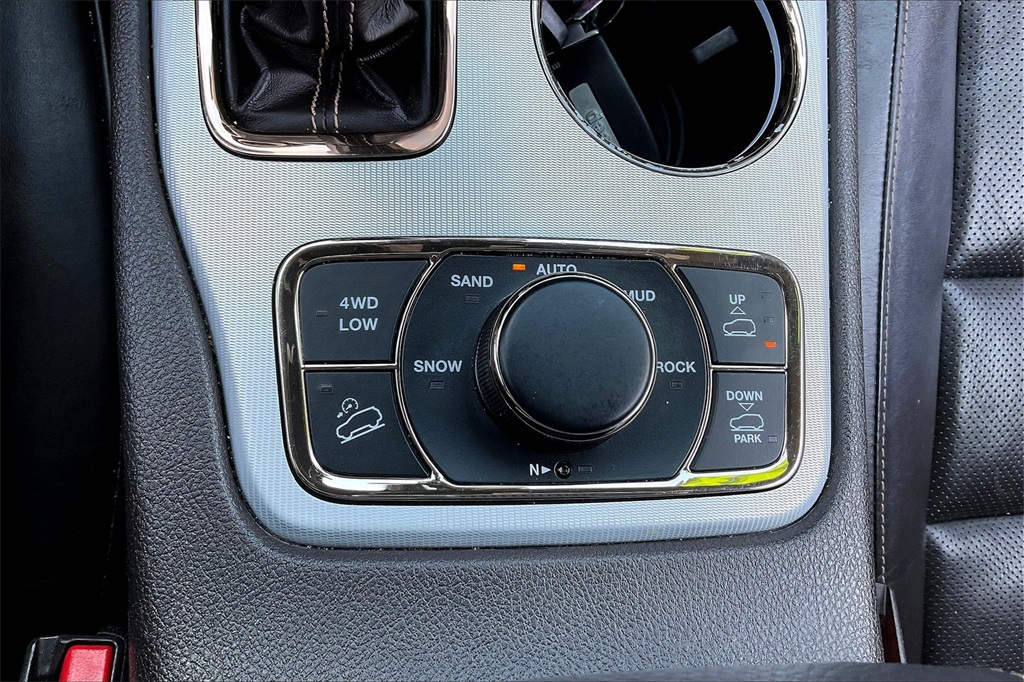 2018 Jeep Grand Cherokee Summit - Photo 34