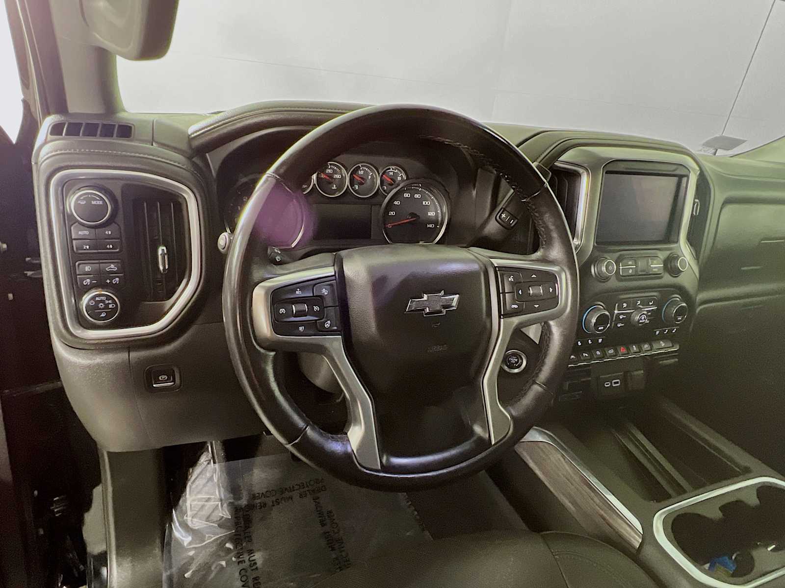 2022 Chevrolet Silverado 1500 LTD LTZ - Photo 11