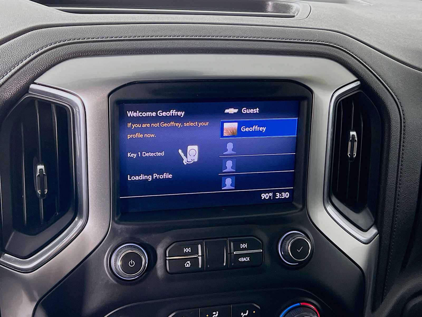 2022 Chevrolet Silverado 1500 LTD LTZ - Photo 15