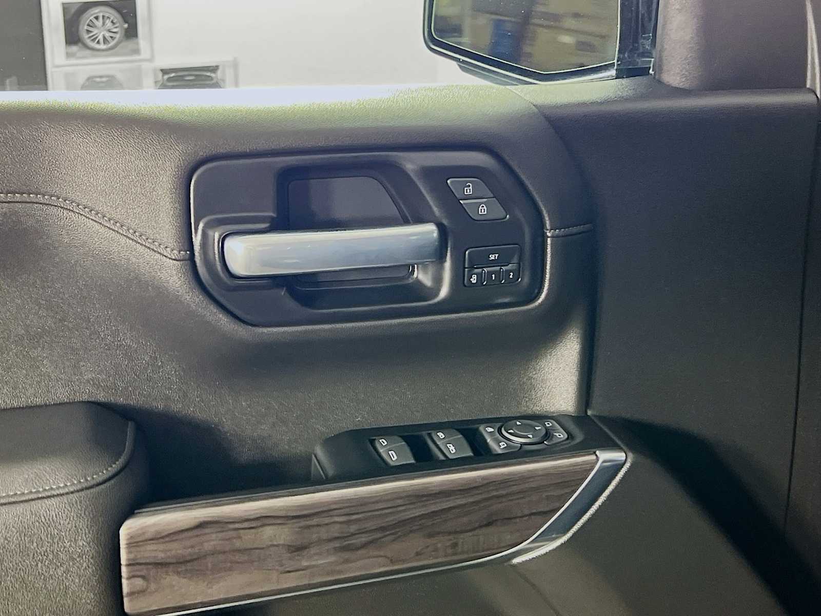 2022 Chevrolet Silverado 1500 LTD LTZ - Photo 18