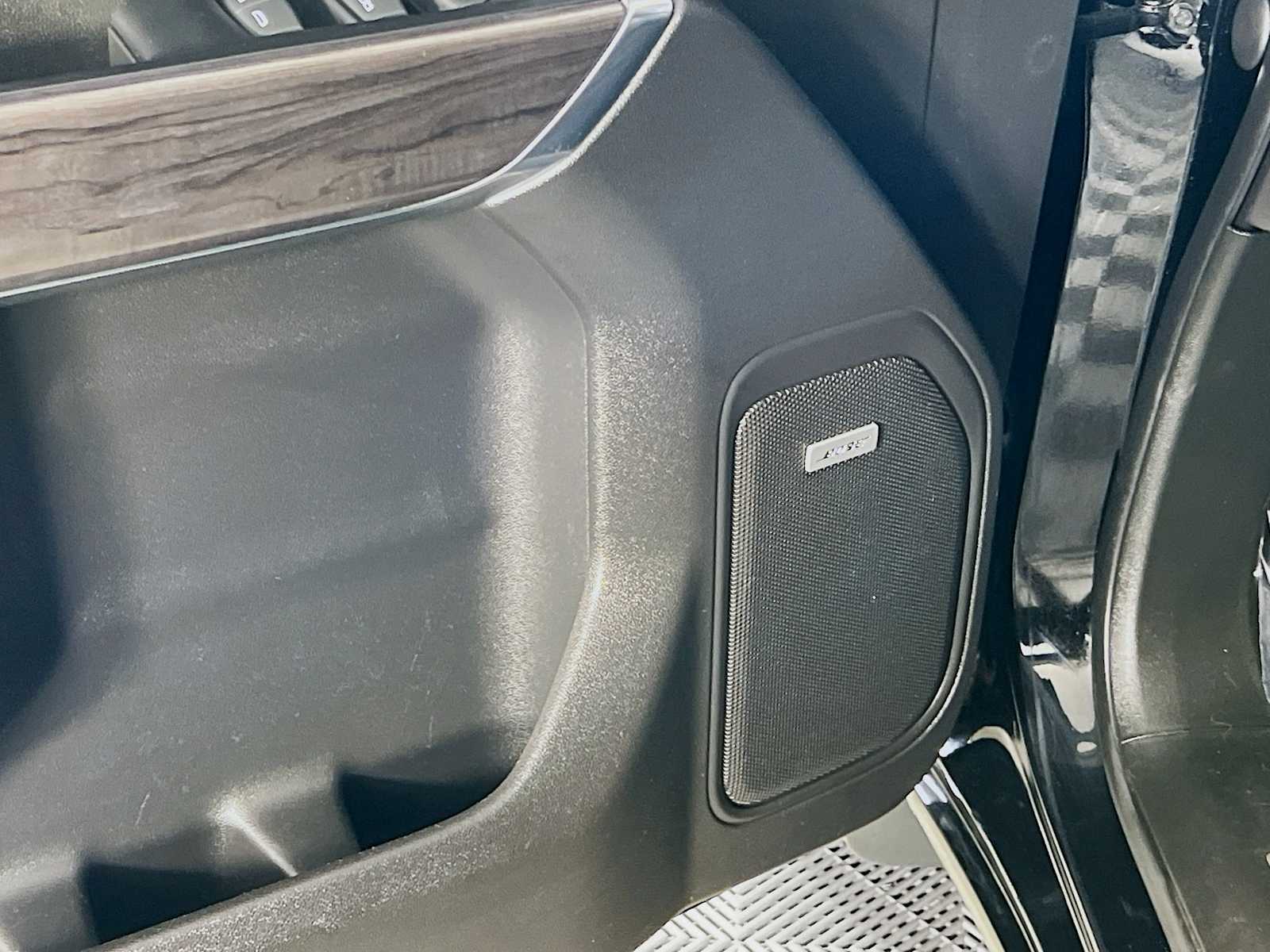 2022 Chevrolet Silverado 1500 LTD LTZ - Photo 19