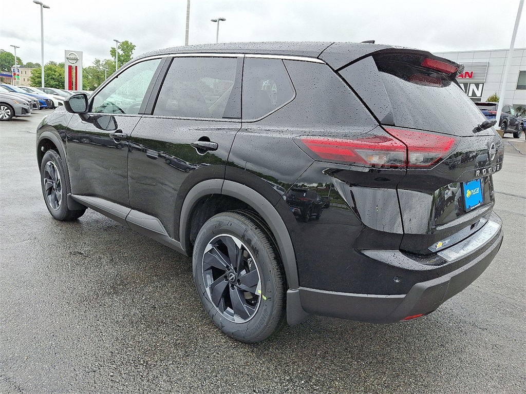 2025 Nissan Rogue SV - Photo 3