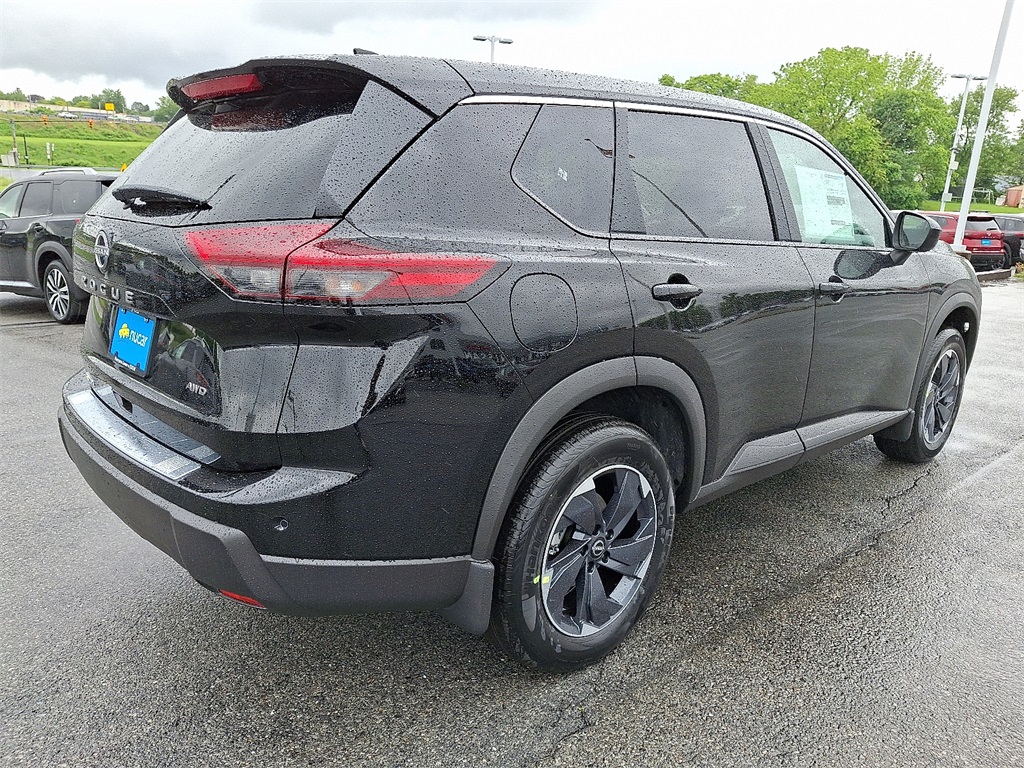 2025 Nissan Rogue SV - Photo 4