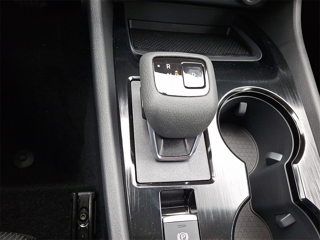 2025 Nissan Rogue SV - Photo 10