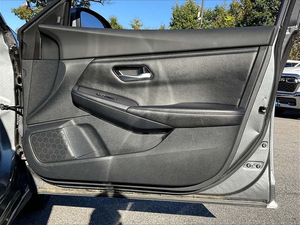 2023 Nissan Sentra SV - Photo 11