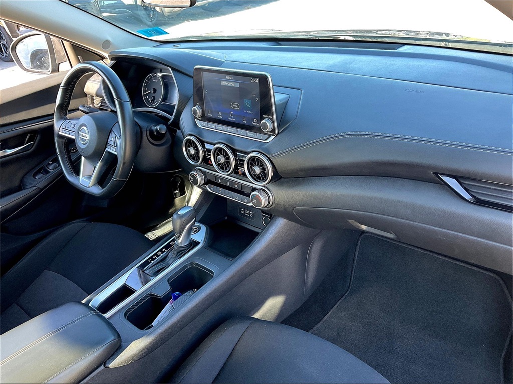 2023 Nissan Sentra SV - Photo 13