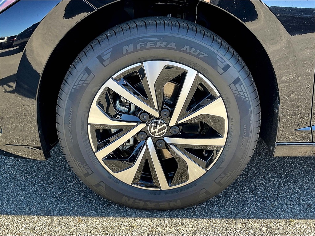 2026 Volkswagen Jetta 1.5T S - Photo 8