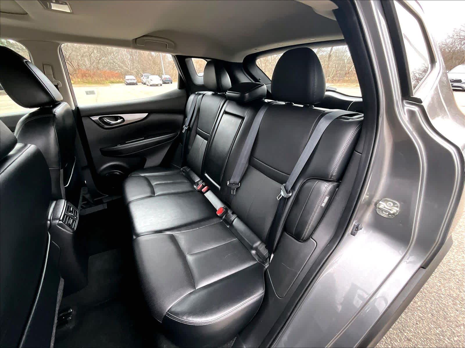 2022 Nissan Rogue Sport SL - Photo 15