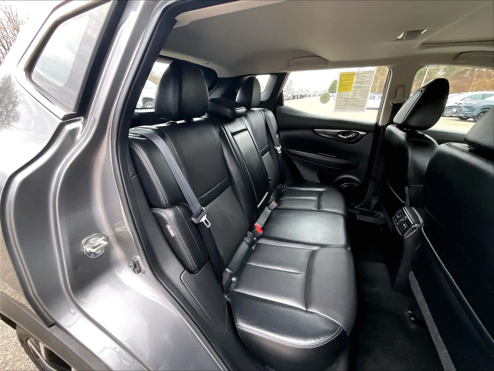 2022 Nissan Rogue Sport SL - Photo 16