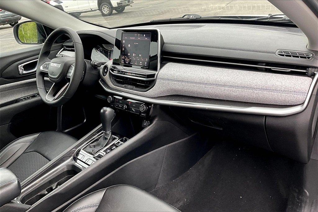 2022 Jeep Compass Latitude - Photo 14