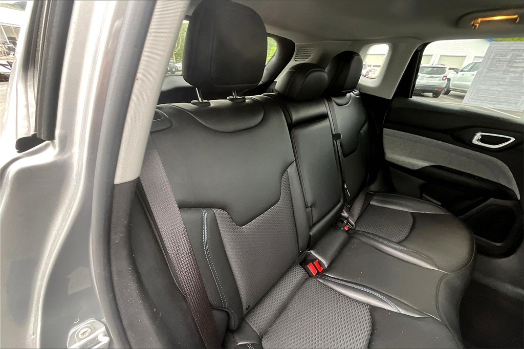 2022 Jeep Compass Latitude - Photo 16