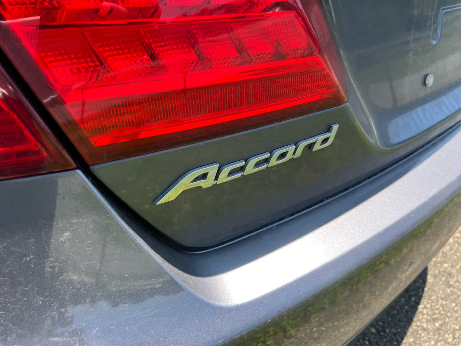 2015 Honda Accord Hybrid EX-L - Photo 8