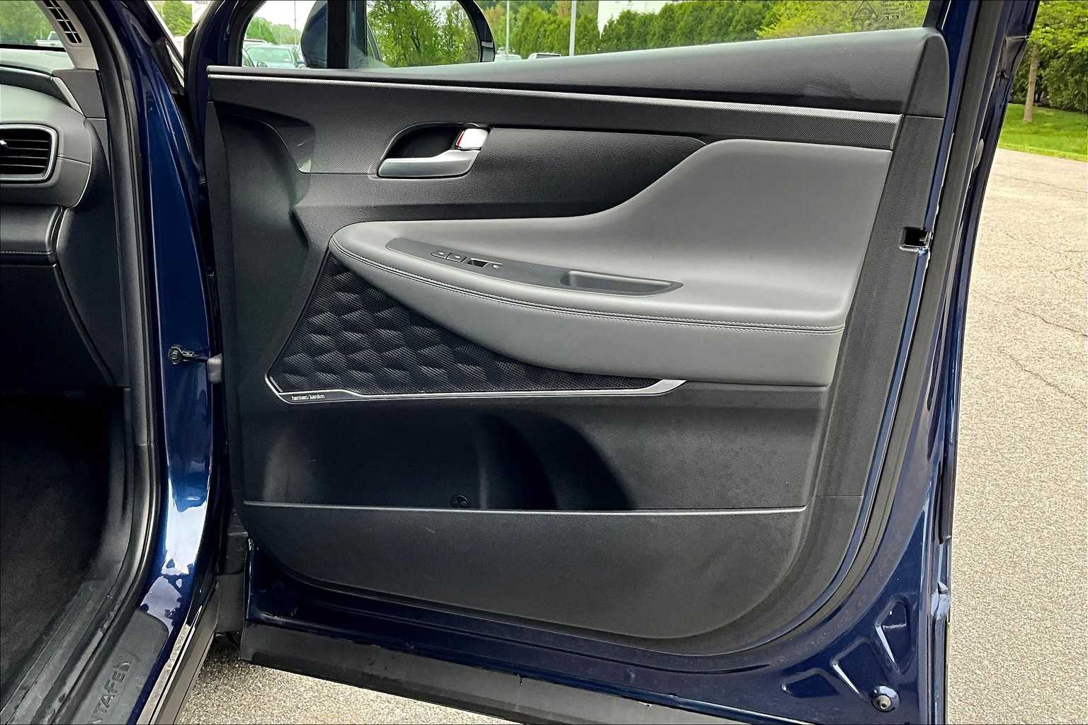 2022 Hyundai Santa Fe Limited - Photo 12
