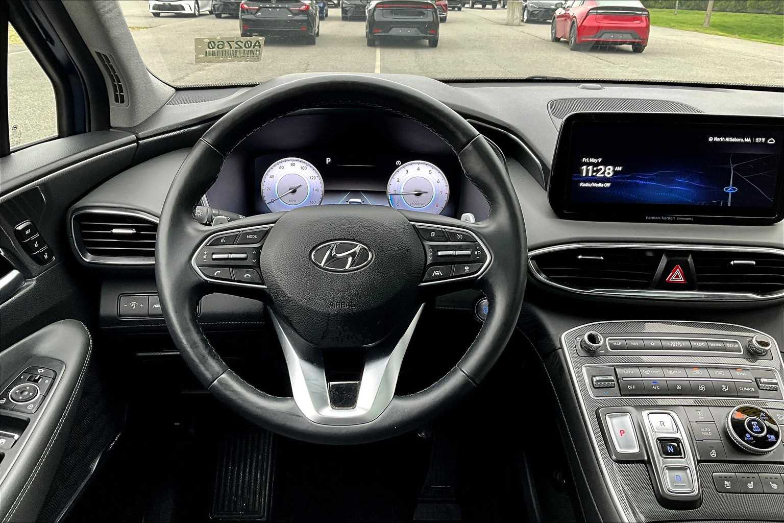 2022 Hyundai Santa Fe Limited - Photo 17