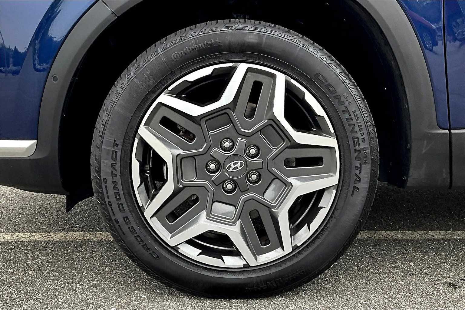 2022 Hyundai Santa Fe Limited - Photo 7