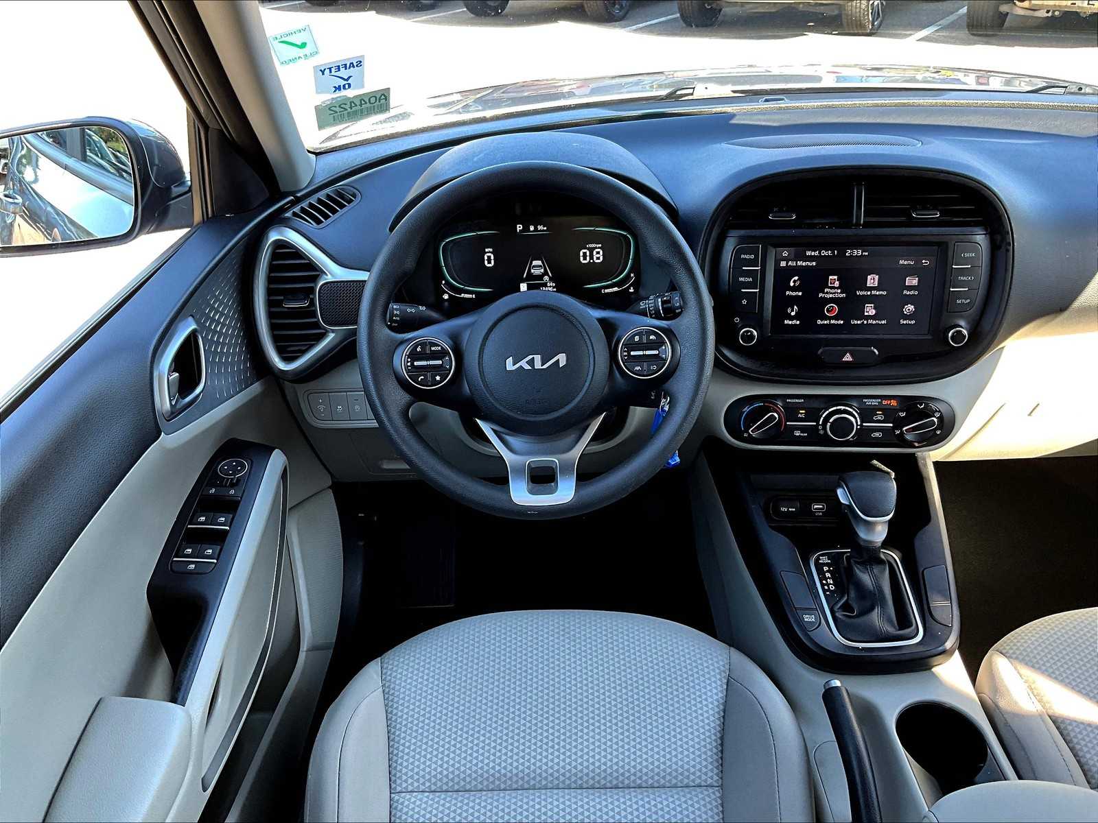2023 Kia Soul LX - Photo 17
