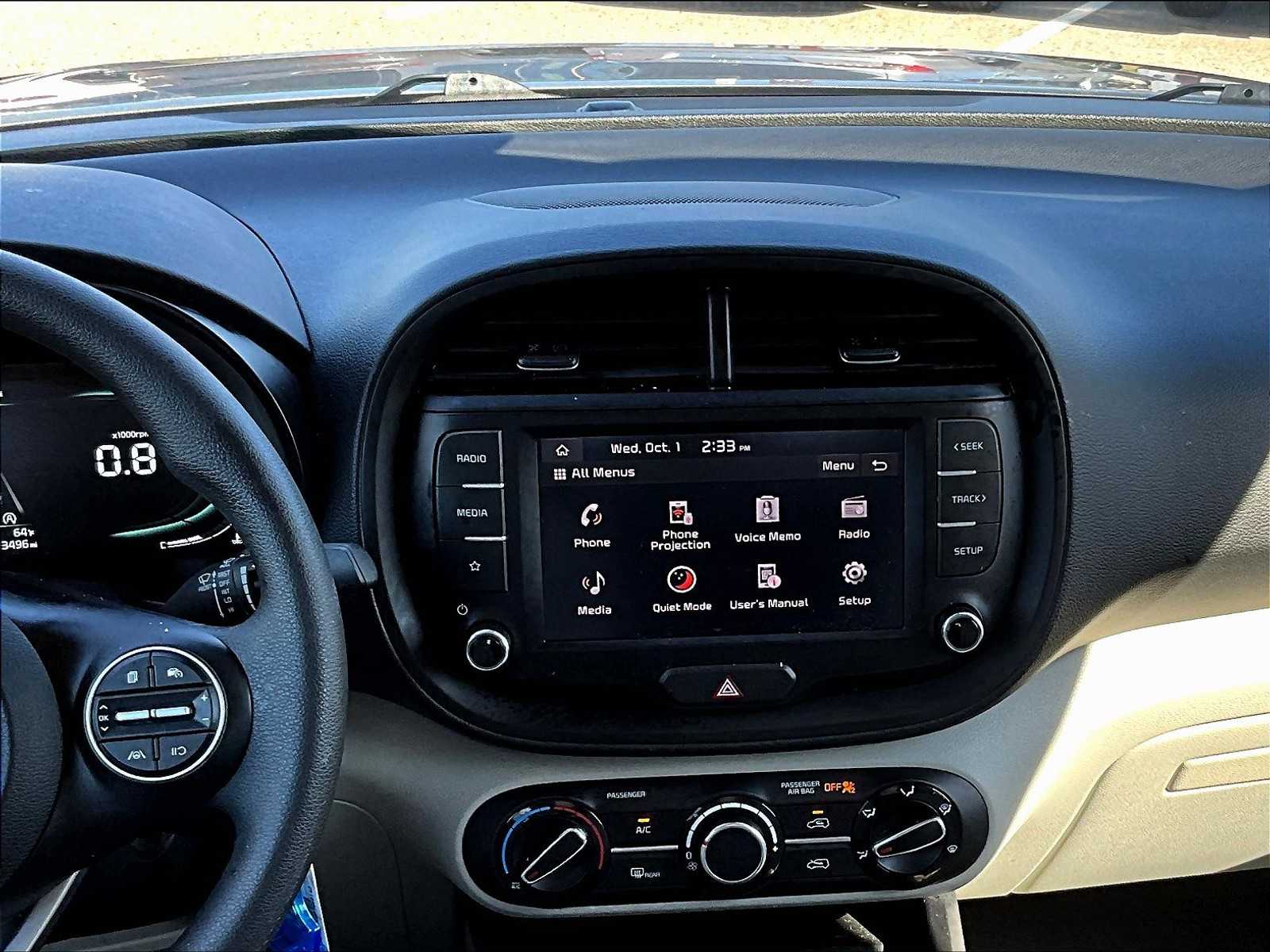 2023 Kia Soul LX - Photo 18