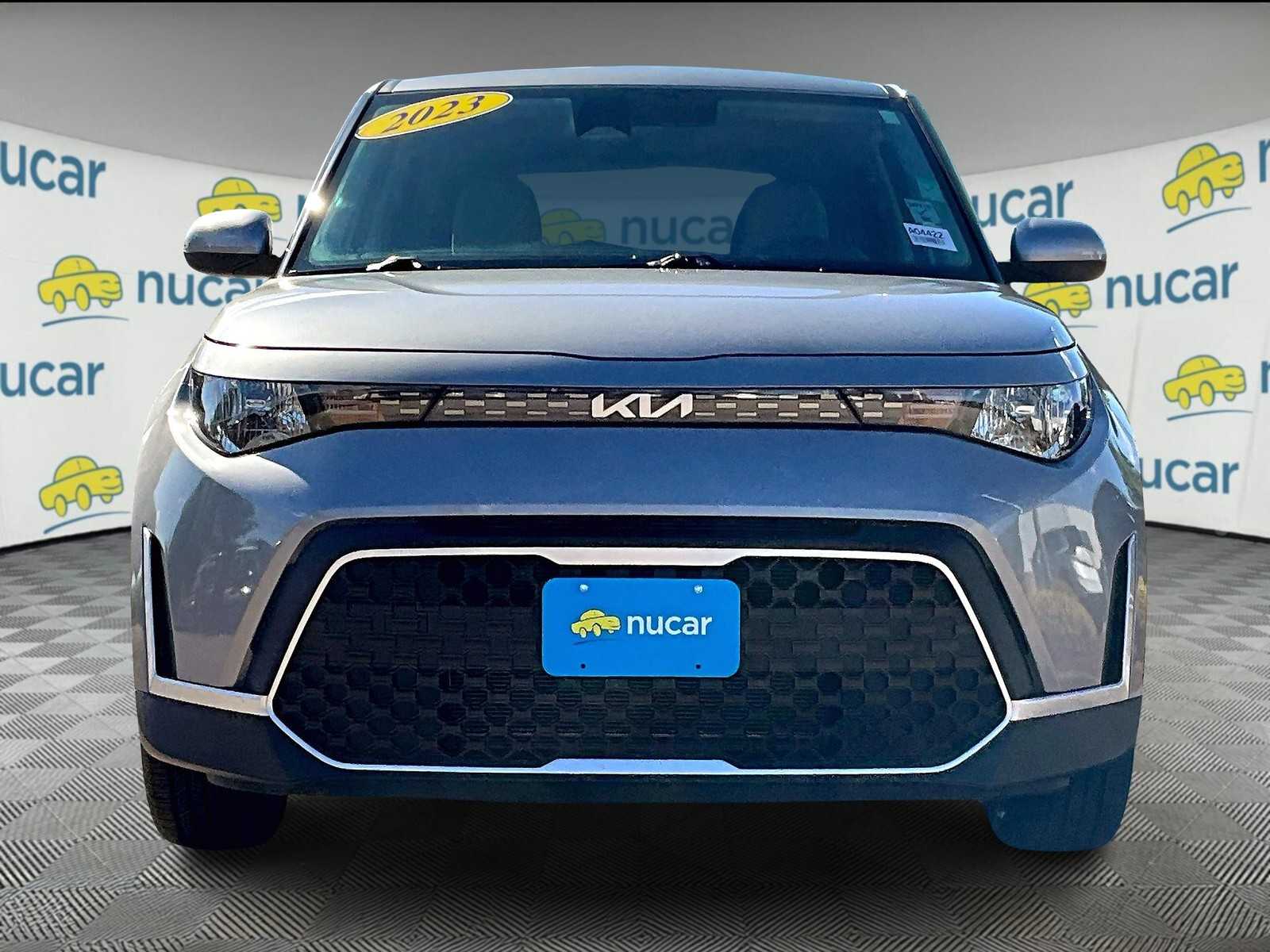 2023 Kia Soul LX - Photo 2
