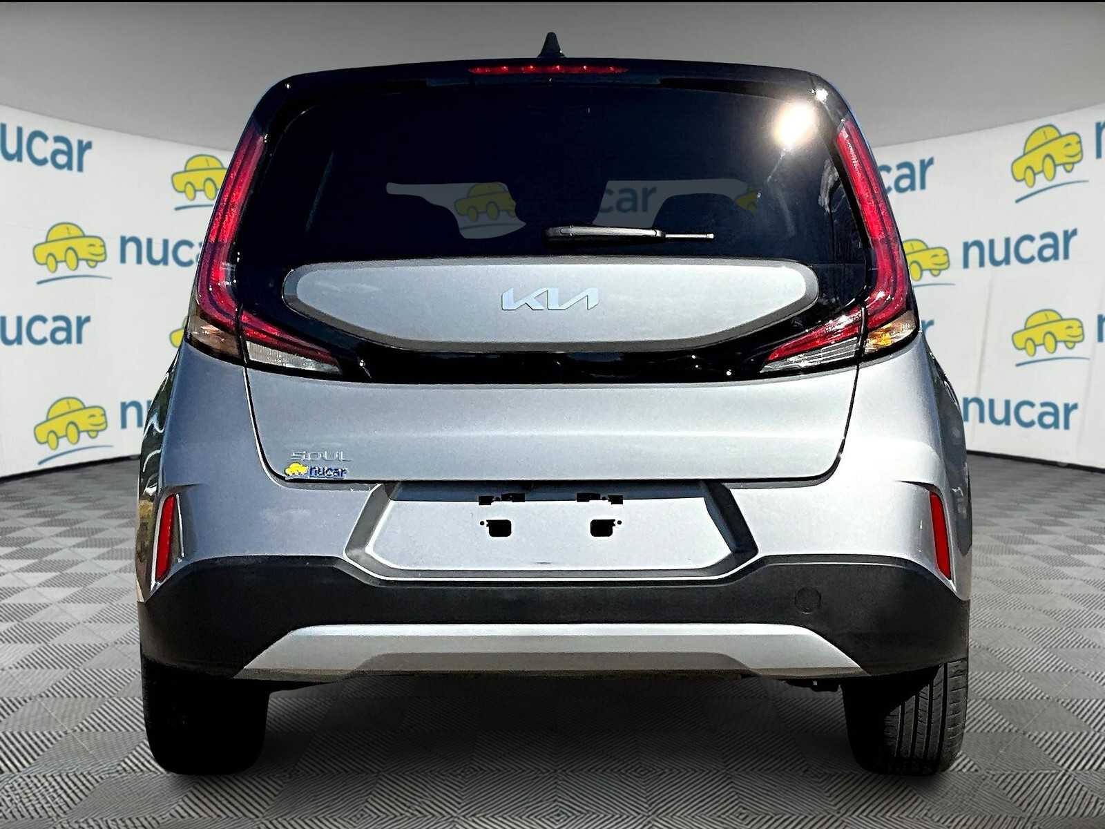 2023 Kia Soul LX - Photo 5