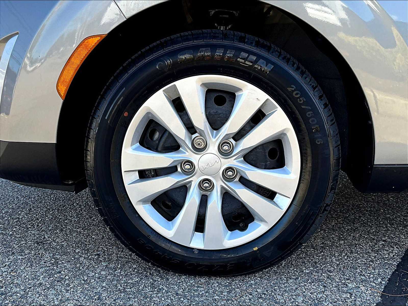 2023 Kia Soul LX - Photo 7