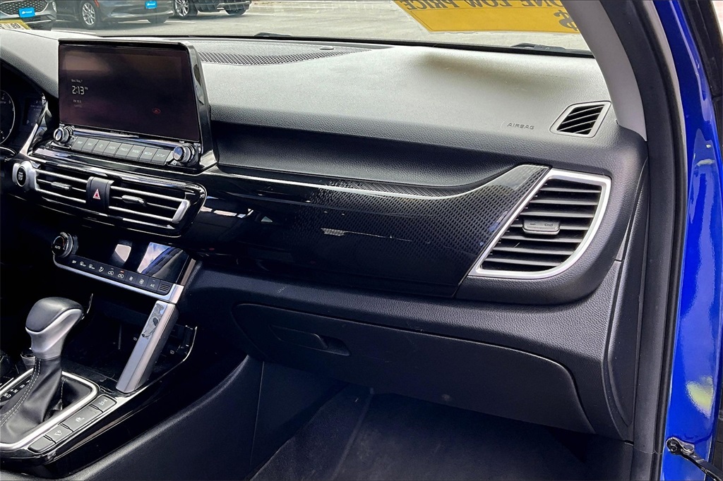 2023 Kia Seltos EX - Photo 13