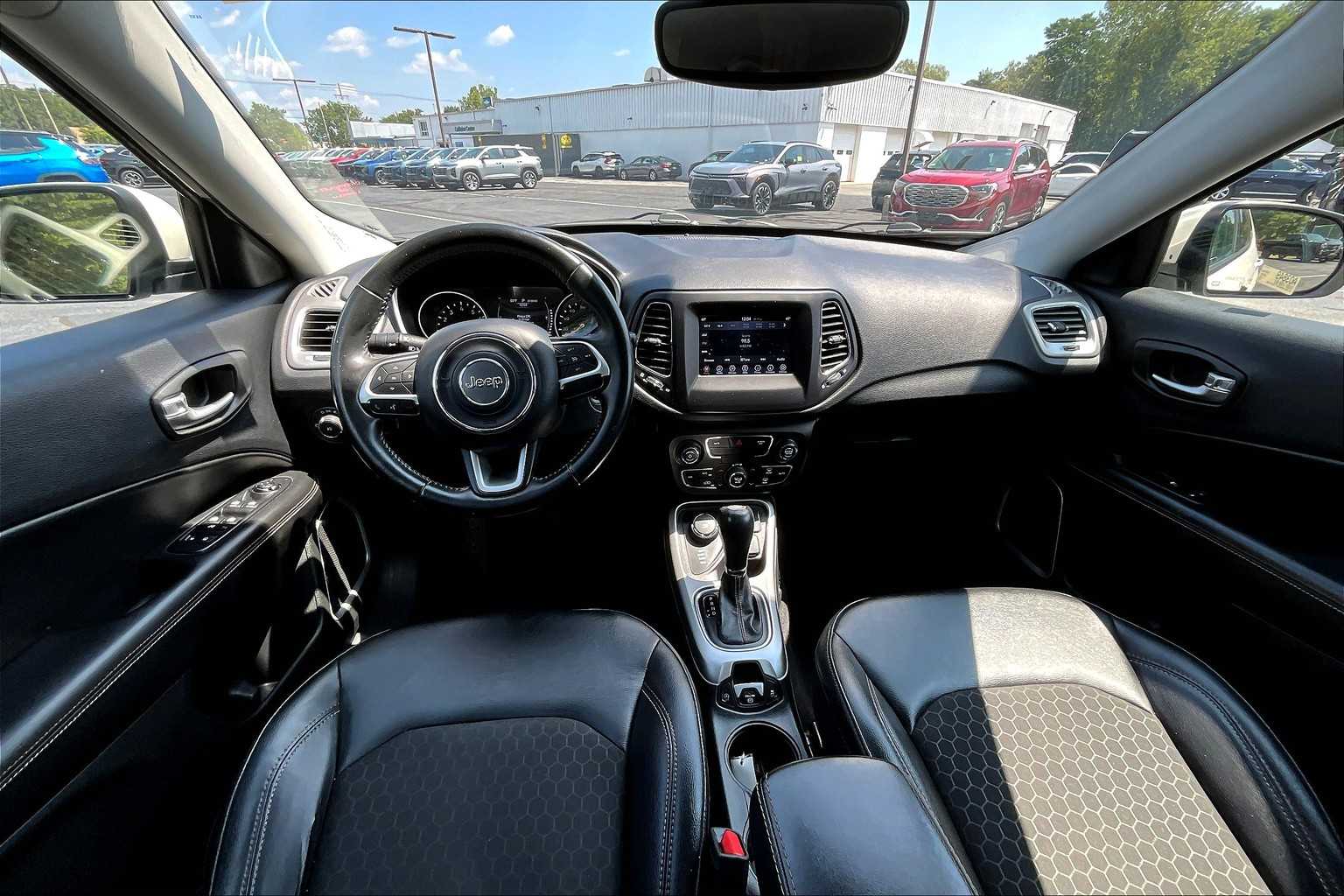 2019 Jeep Compass Latitude - Photo 19