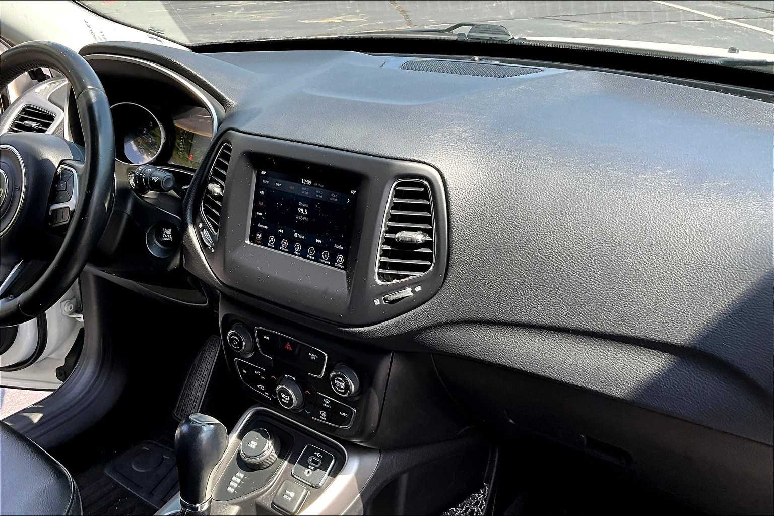 2019 Jeep Compass Latitude - Photo 20